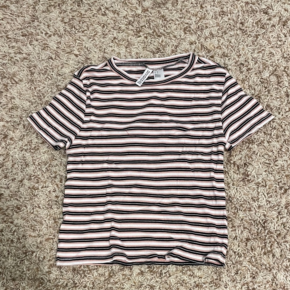 H&M divided tee